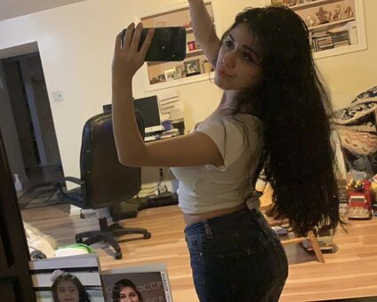 Thotphia Голе фотографије OnlyFans 4