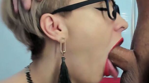 Throatpie