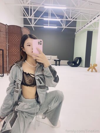 TinaKim Голе фотографије OnlyFans 100