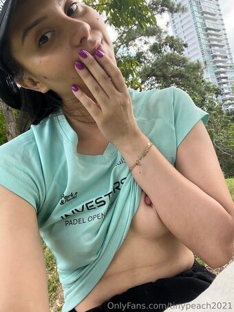 tinypeach2021 Голе фотографије OnlyFans 15