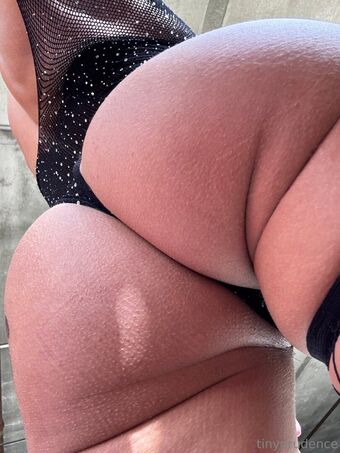 Tinyprudence Голе фотографије OnlyFans 30