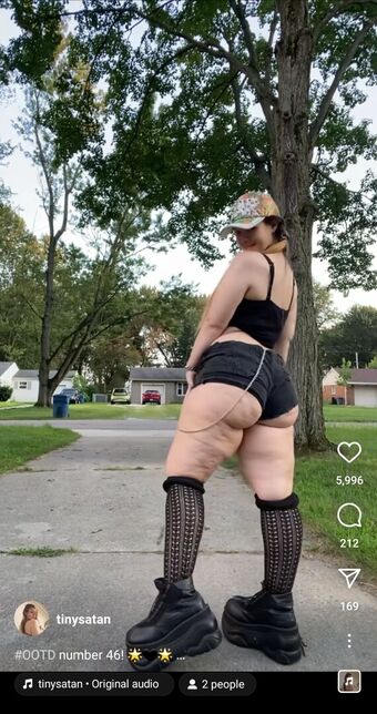 Tinysatan Голе фотографије OnlyFans 40