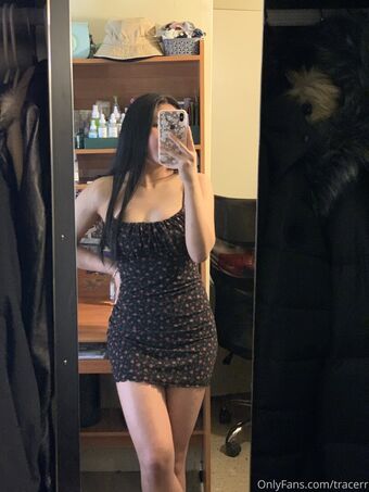 tracerr Голе фотографије OnlyFans 1
