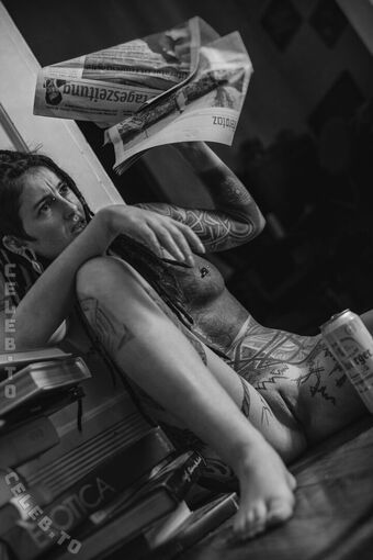 Valkyriz Голе фотографије OnlyFans 38