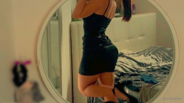 valvalen Голе фотографије OnlyFans 7
