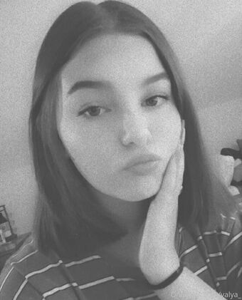 valya_ Голе фотографије OnlyFans 12