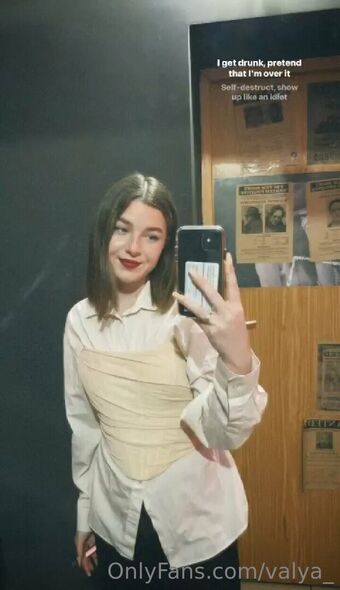 valya_ Голе фотографије OnlyFans 13