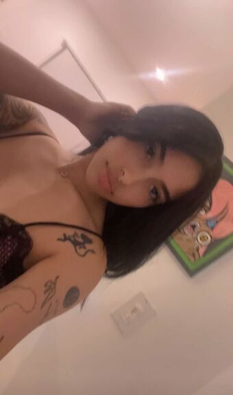 Vereena Sayed Голе фотографије OnlyFans 24