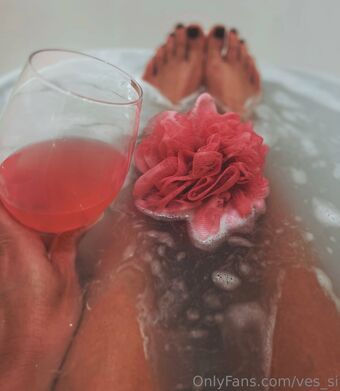 ves_si Голе фотографије OnlyFans 16
