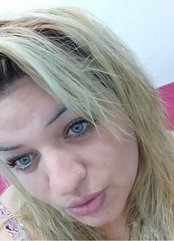 vikamalin Голе фотографије OnlyFans 37