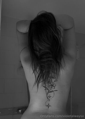 violetalwaysx Голе фотографије OnlyFans 13