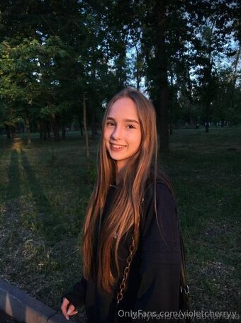 violetcherryy Голе фотографије OnlyFans 100