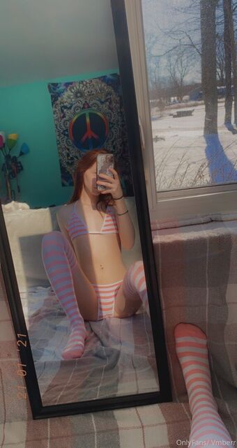 Vmberr Голе фотографије OnlyFans 22