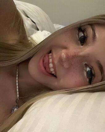 warmdinner Голе фотографије OnlyFans 55