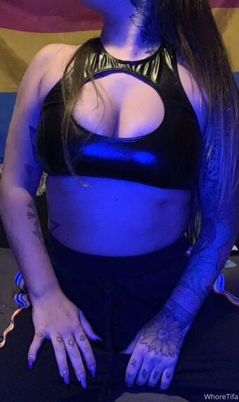 whoretifa Голе фотографије OnlyFans 17
