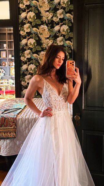 Willow Shields Голе фотографије OnlyFans 227