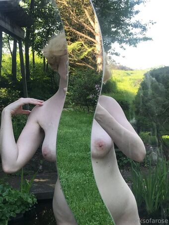 worksofarose Голе фотографије OnlyFans 17