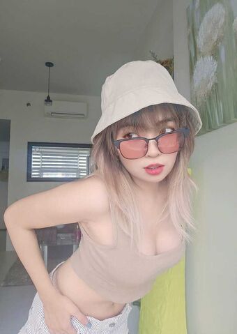 Xeora Голе фотографије OnlyFans 12