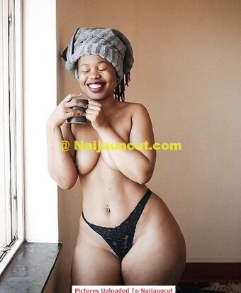 xolisile Голе фотографије OnlyFans 3