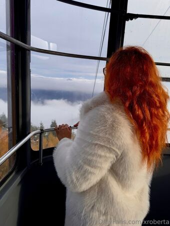 xroberta Голе фотографије OnlyFans 20