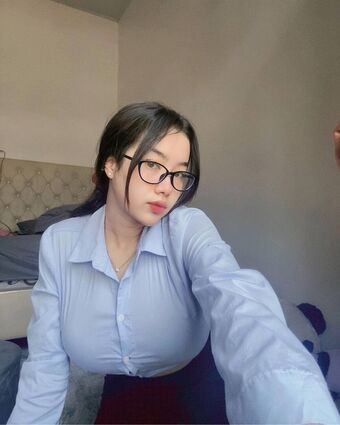 yourelvv Голе фотографије OnlyFans 18