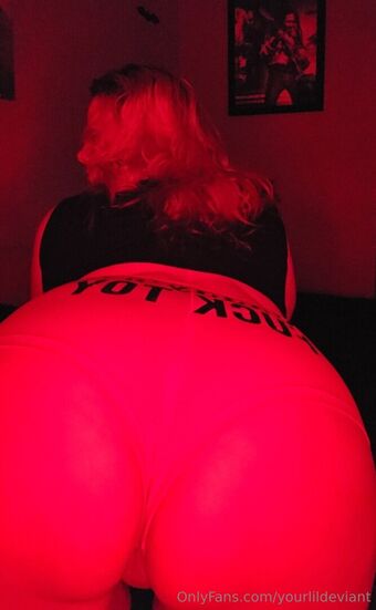 yourlildeviant Голе фотографије OnlyFans 10