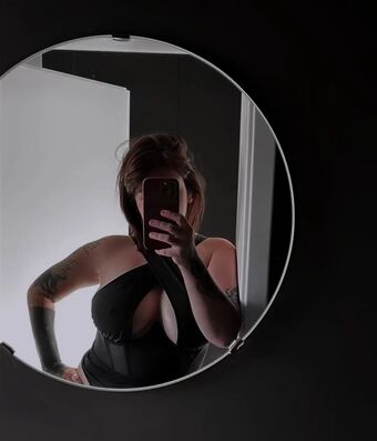 Yvimustang Голе фотографије OnlyFans 12