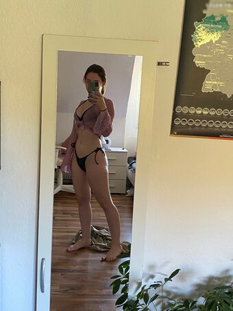 Zarahchan Голе фотографије OnlyFans 30