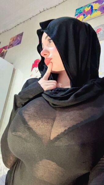 Zelal Голе фотографије OnlyFans 85