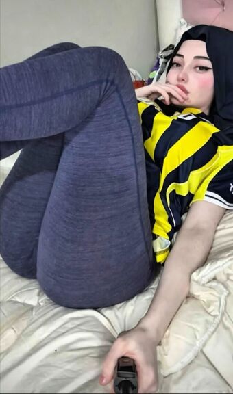 Zelal Голе фотографије OnlyFans 90