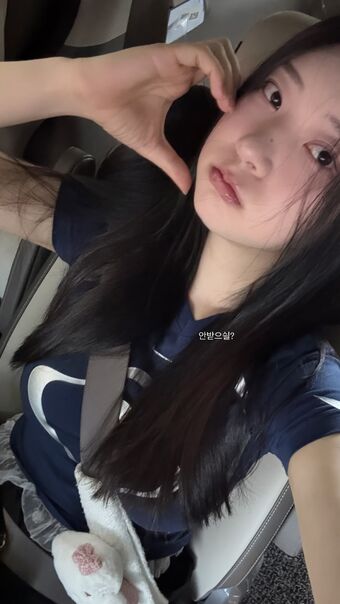 Zenny Голе фотографије OnlyFans 101