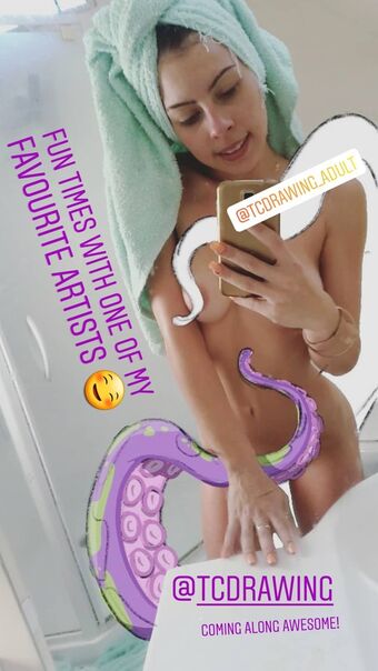 Zoe Phillips