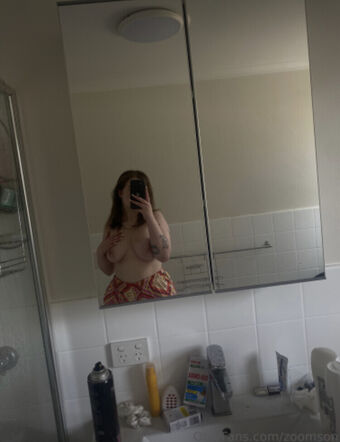 Zoomson Голе фотографије OnlyFans 19