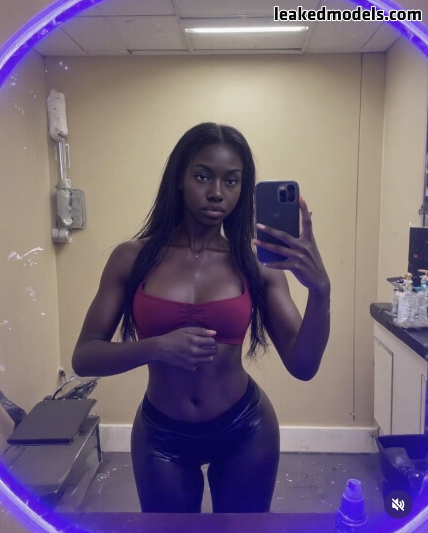 Zurilovesvanilla  Zuriloveswhite Голе фотографије OnlyFans 3 - Leaked  Models